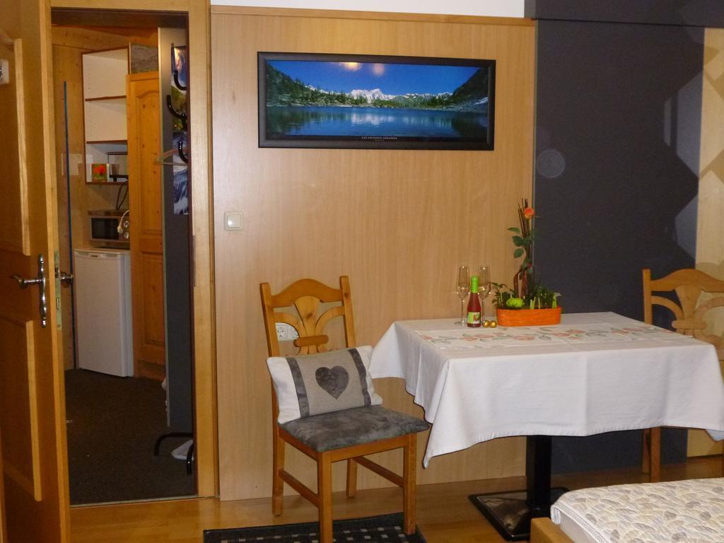 Ferienwohnungen Hauser ヴァイトリンク 部屋 写真